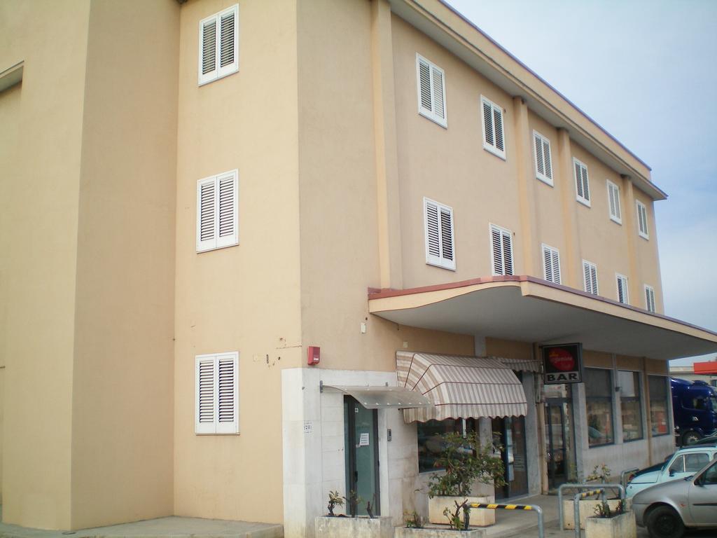 Hotel Zio Cataldo Corato Buitenkant foto