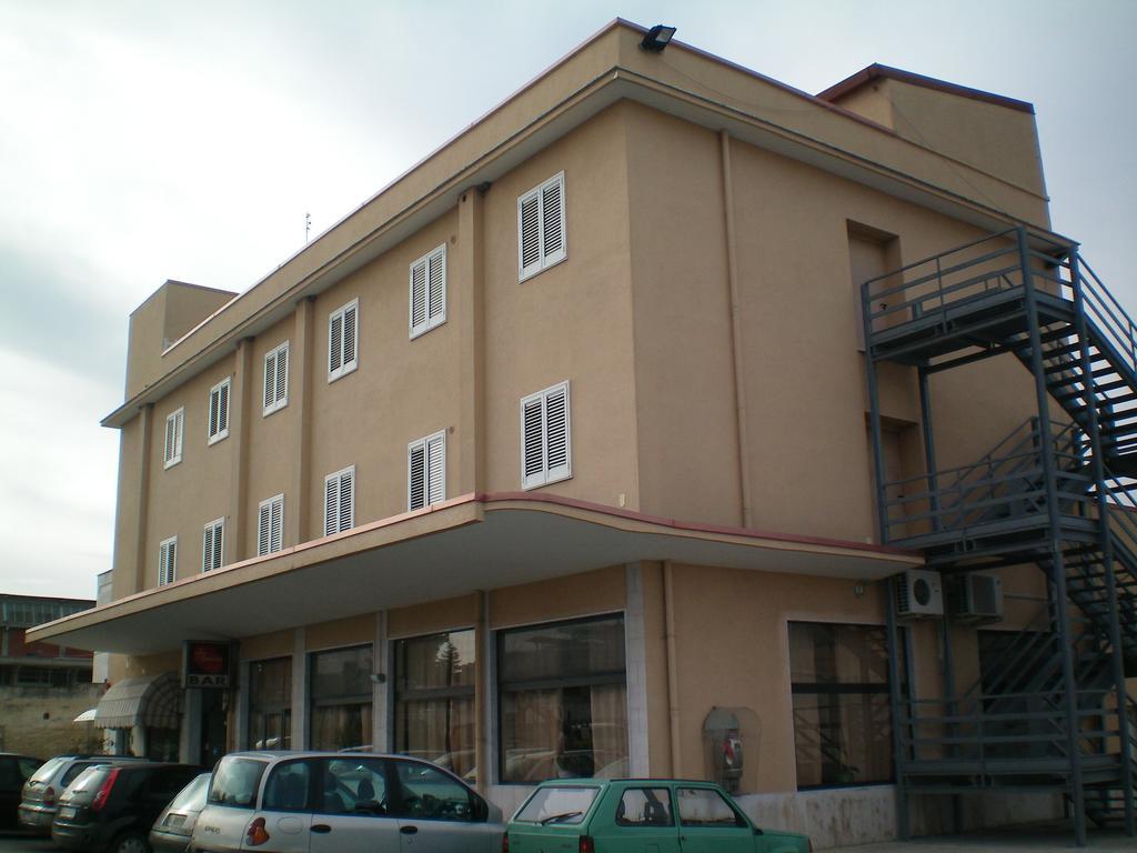Hotel Zio Cataldo Corato Buitenkant foto