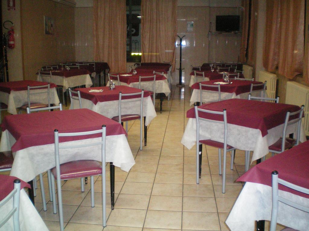 Hotel Zio Cataldo Corato Buitenkant foto