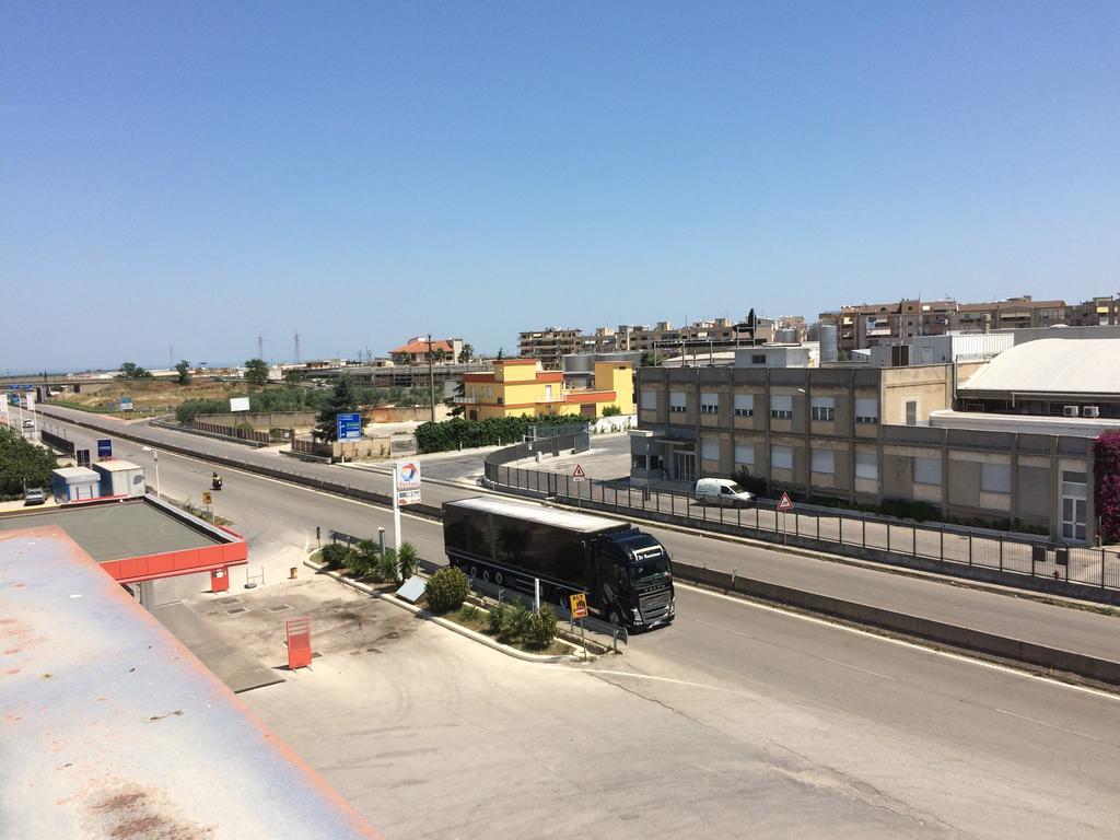Hotel Zio Cataldo Corato Buitenkant foto